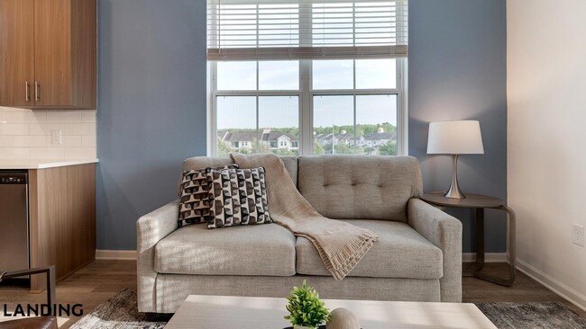 Building Photo - 4355 Tapestry Headwaters Dr Unit 4360-301