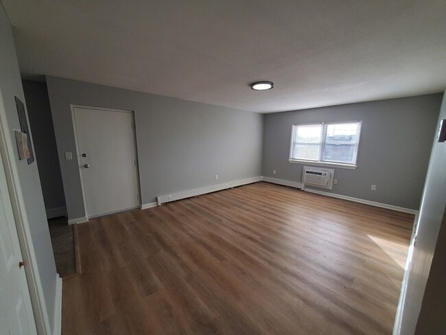 Photo - 215 Pearl St Unit 10