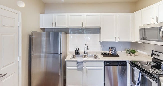 Building Photo - Bristol Place Apartment Homes