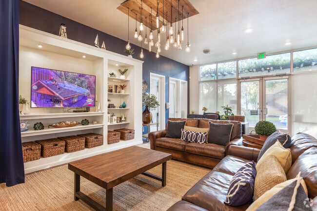 Clubhouse - Harbor Park