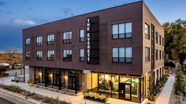Building Photo - The Everett