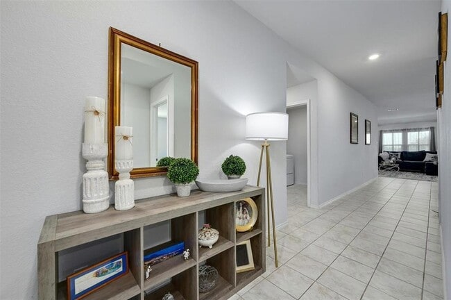 Photo - 1045 Taggart Trail