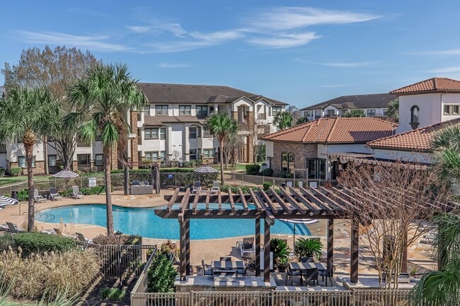 Vizcaya Apartments - Vizcaya Apartments