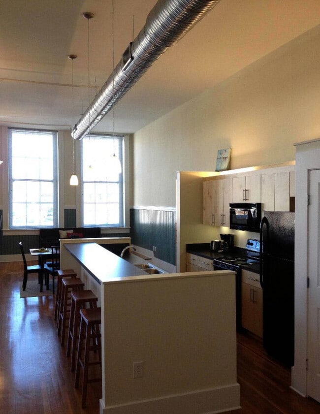 Photo - Odd Fellows Building