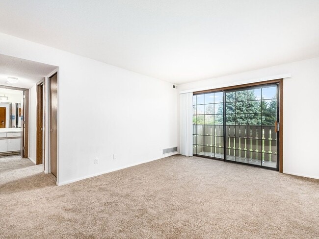 Photo - Tanglewood Apartments