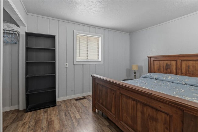 Photo - 290 E 4th S Unit SI ID1492770P