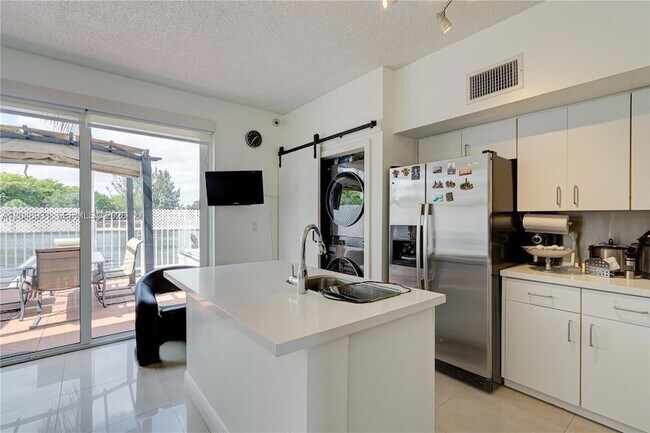 Photo - 8535 SW 152nd Ave Unit 204
