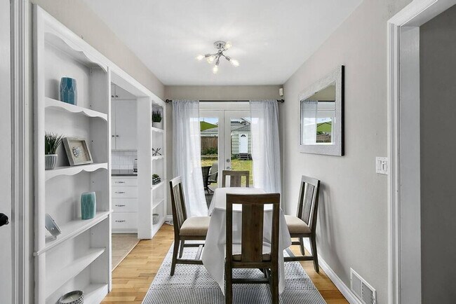 Photo - 4506 N Ferdinand St Unit ID1296618P