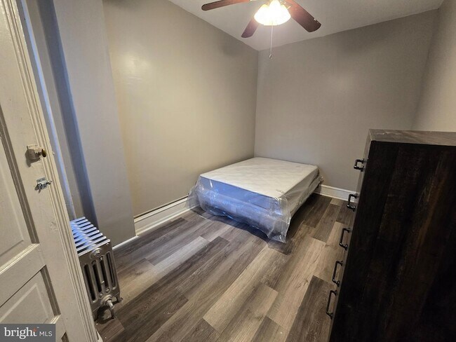 Photo - 1315 N 60th St