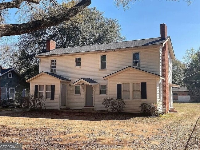 Building Photo - 1312 Gillespie Ave Unit B