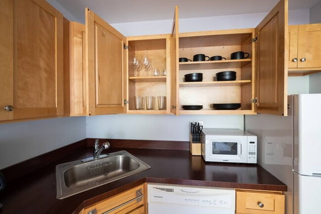 Photo - 417 E 83rd St Unit SI ID1013661P