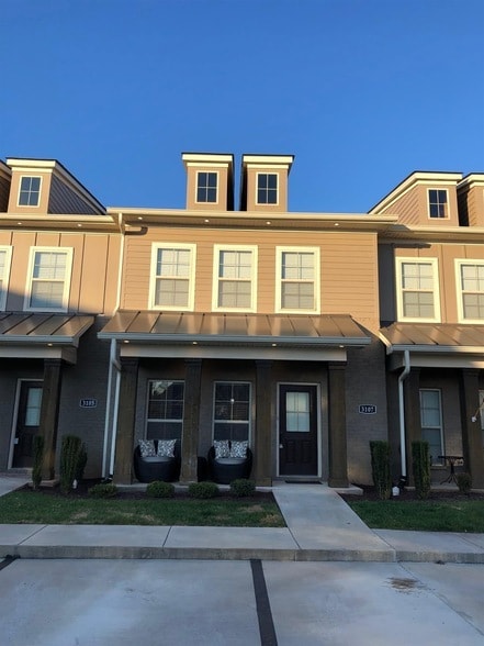 Photo - 3107 Blue Sky Dr Unit 43 #