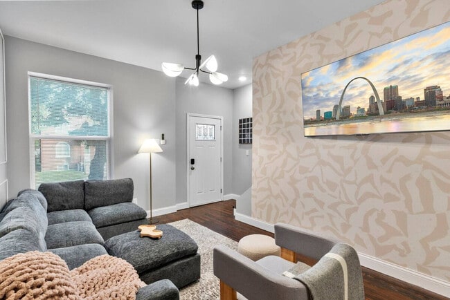 Building Photo - 3153 Michigan Ave Unit SI ID1472867P