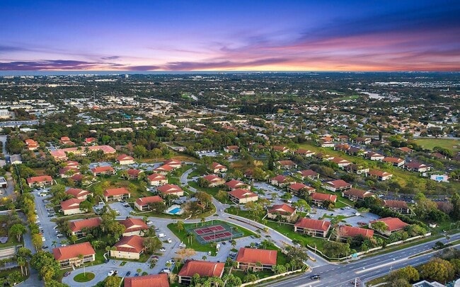 Photo - 6532 Chasewood Dr Unit F