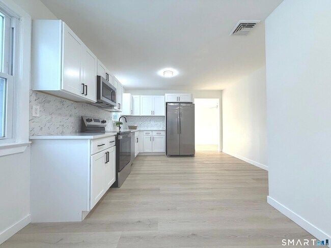 Photo - 275 Dayton Rd