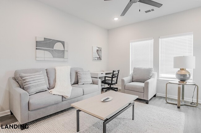 Building Photo - 1650 Harris Hill Rd Unit 06-6205