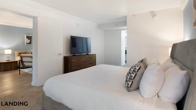 Building Photo - 2851 Maingate Village Cir Unit 15-104