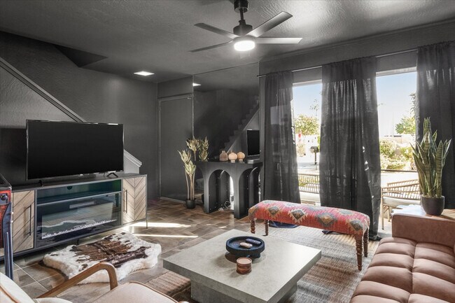 Photo - 4620 N 68th St