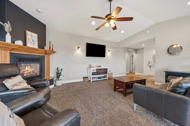 Photo - 3213 Hemlock Ct Unit ID1296500P