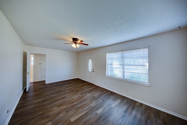 Photo - 7917 N Martin Luther King Ave