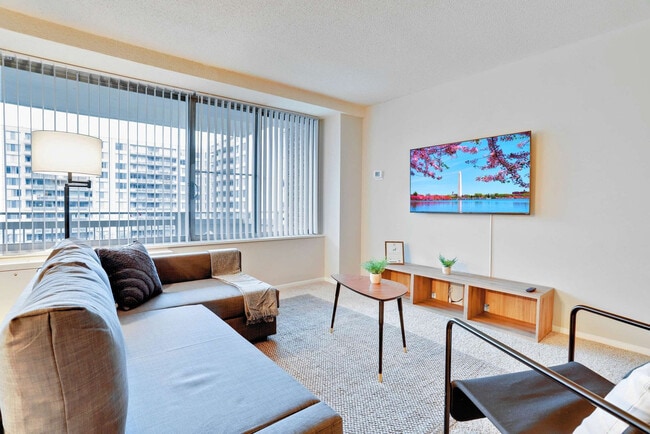 Photo - 2111 Richmond Hwy Unit FL6-ID1022388P