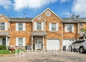 Building Photo - 19 Delavan Ct
