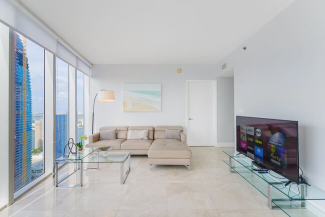 Photo - 485 Brickell Ave Unit SI FL46-ID1022264P