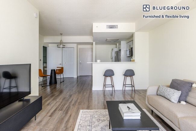 Photo - 110 SW 12th St Unit FL1-ID143