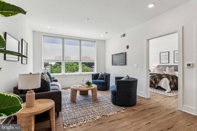 Photo - 139 W Chelten Ave Unit 502