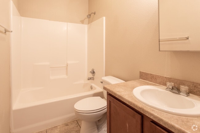 1BR, 1BA 570SF - Arden Ridge Apartments