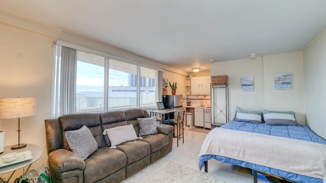 Photo - 108 S Montpelier Ave