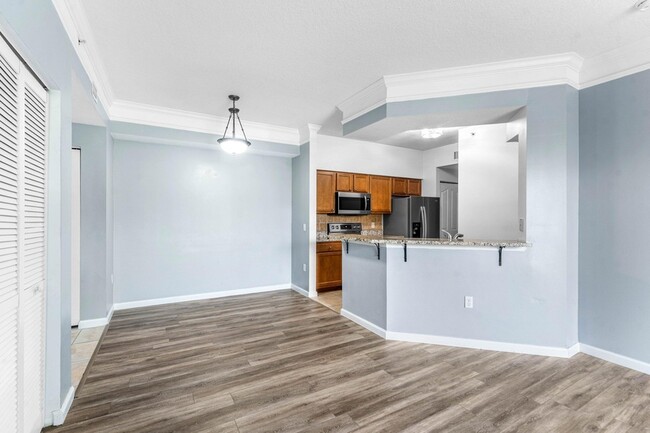 Photo - 10106 Myrtlewood Cir W