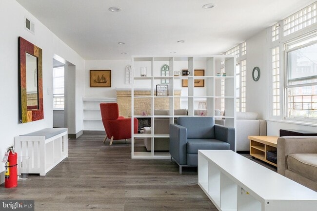 Photo - 3809 Ventnor Ave Unit 3