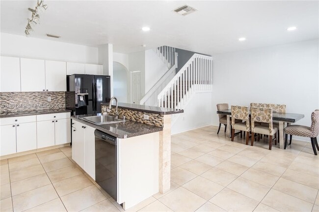 Photo - 2301 SE 24th Ct