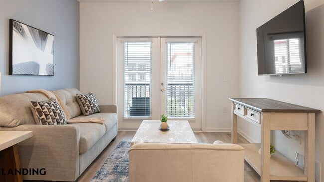 Building Photo - 4355 Tapestry Headwaters Dr Unit 4340-319