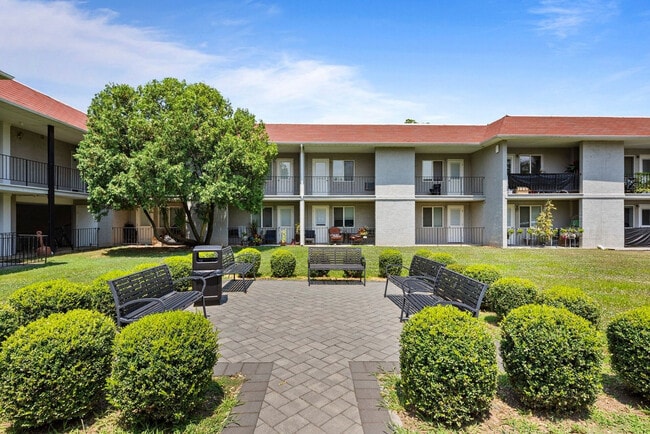 Photo - 30 U.S. 9W-SI ID1466756P Unit SI ID1466756P