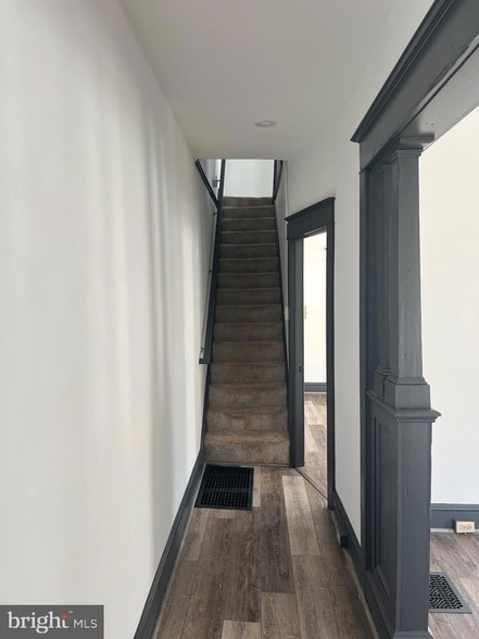 Photo - 438 Mitchell Ave