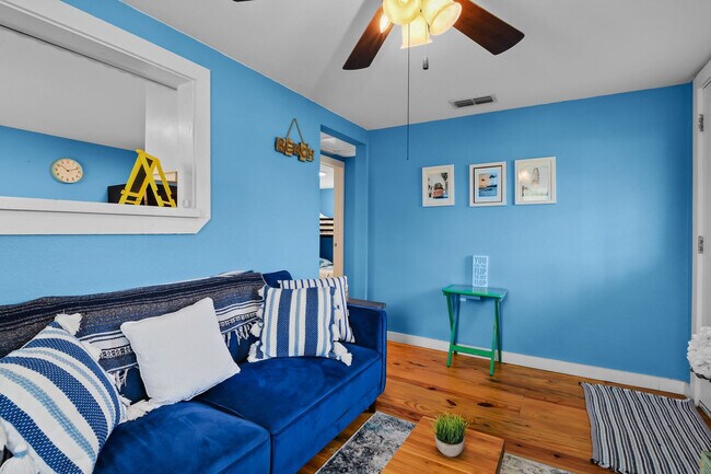 Photo - 822 N Ann St Unit ID1268440P