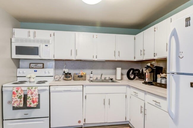 Photo - Greentree Village Townhomes