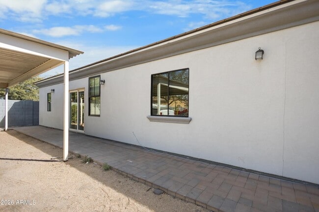 Photo - 7631 N 59th Ln