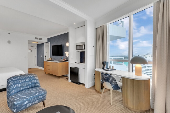 Photo - 4401 Collins Ave Unit ID1234541P