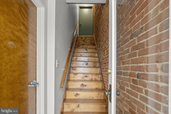 Photo - 1305 Light St