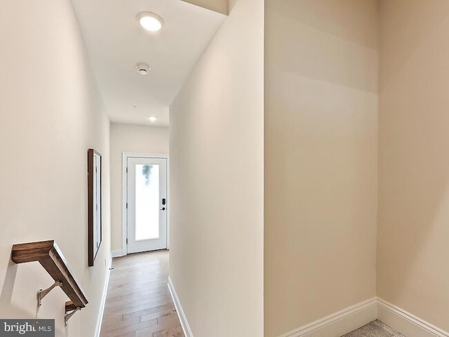 Photo - 715 Parker Blvd