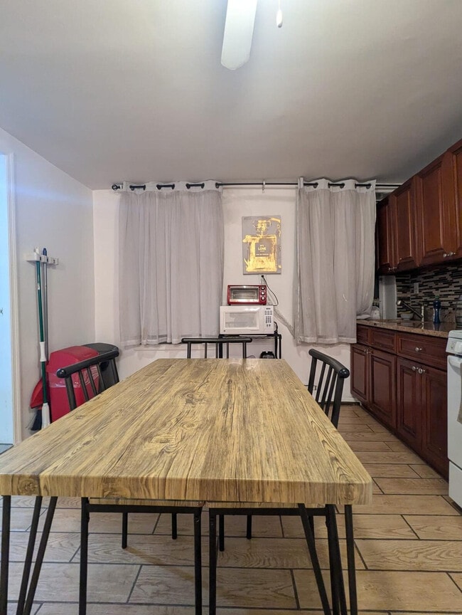Photo - 304 E 34th St Unit SI ID1323968P