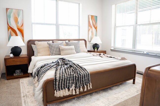 Photo - Refinery at Pointe17