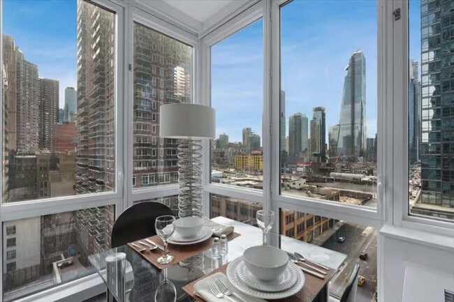 Photo - 605 W 42nd St Unit SI ID1029549P