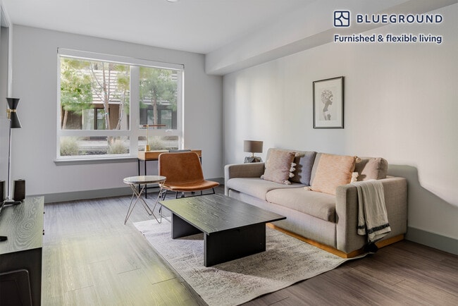 Building Photo - 1800 Lacassie Ave Unit FL2-ID1893