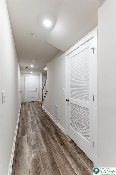 Photo - 4936 Brookside Ct