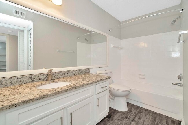 Photo - Essex Place Luxury Apartments