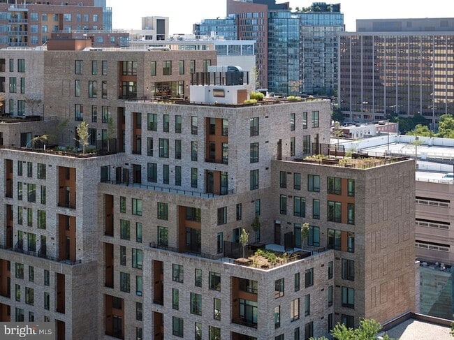 Photo - 4909 Auburn Ave Unit 904